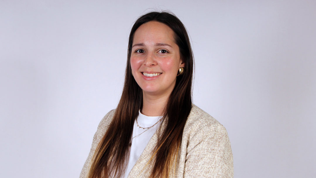 Mag. Paula Lago - Coordinadora Adjunta de Datos y Comunicación del Servicio de Graduados